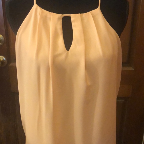 Monteau Blush colored shear tank size M - Picture 3 of 4
